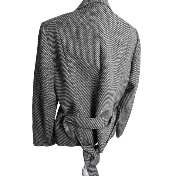Talbots Women's Blazer Belted Wool Lined Black Stripe Button Up Vintage Size 14 - Picture 2 of 5